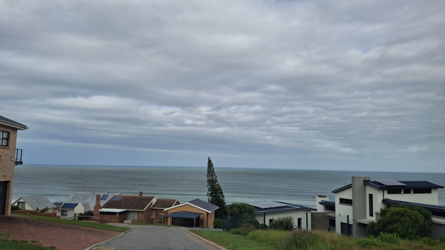 3 Bedroom Property for Sale in Boggomsbaai Western Cape